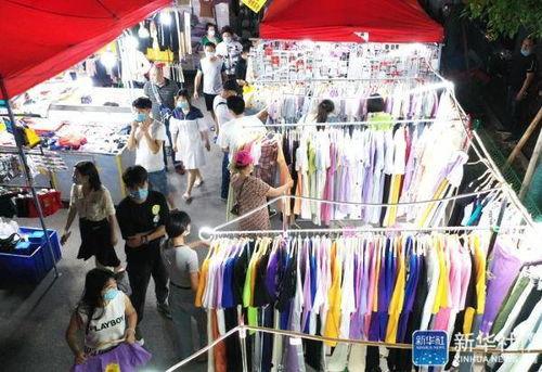 今日头条南湖夜市图片,美食云集，灯火璀璨夜未央